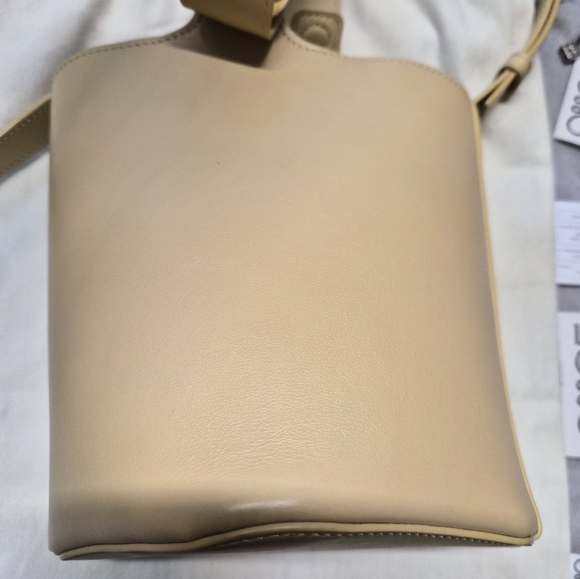 Loewe Mini Bucket Bag Smooth calfskin Dark Butter - Picture 4 of 8